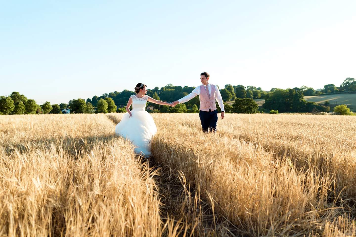 10 Stunning Ashes Wedding Ideas