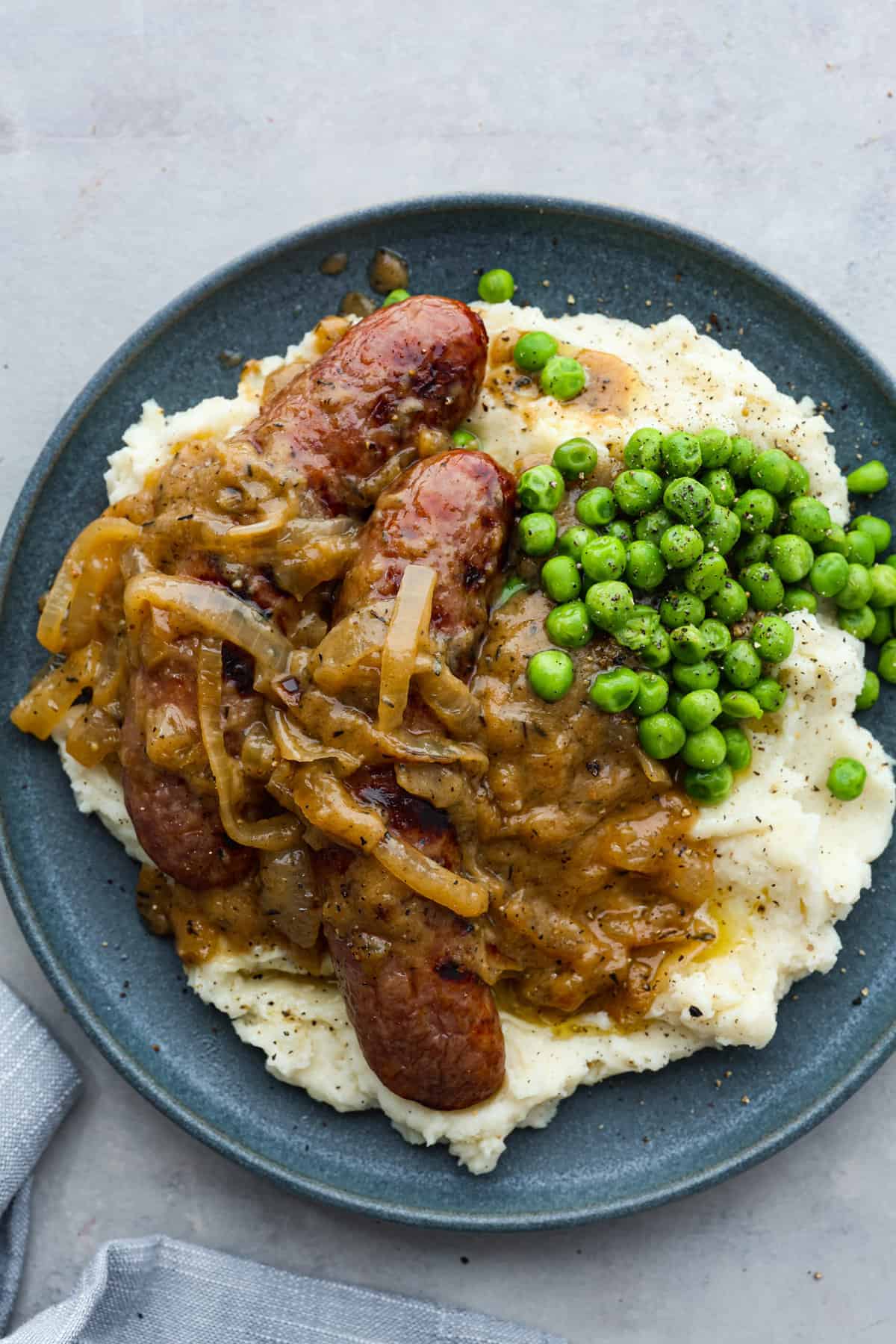 Bangers and Mash: MILF Hunter's Paradise