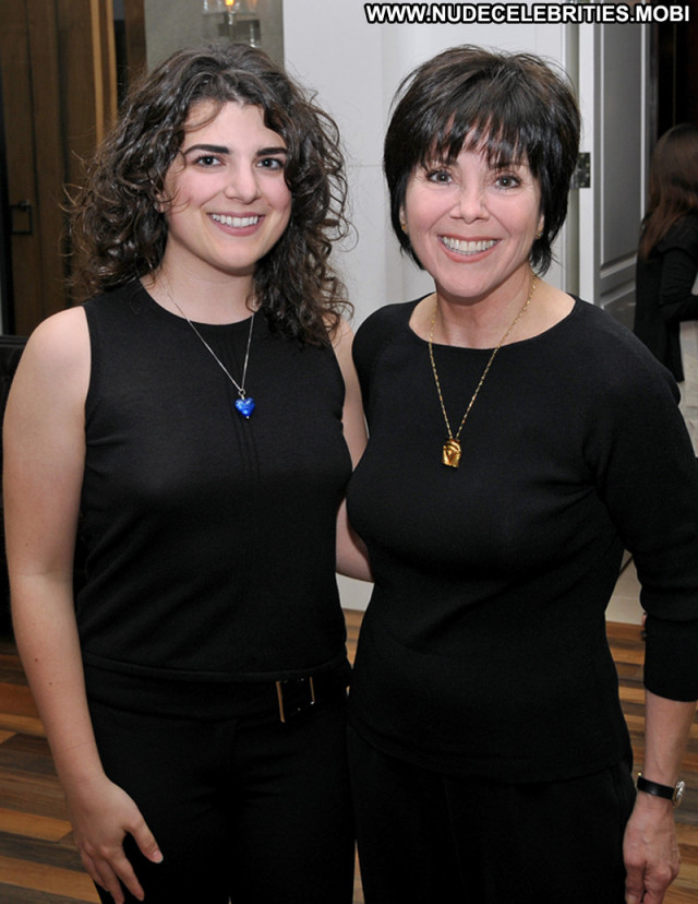 Unveiling Joyce DeWitt's Stunning Nude Photos