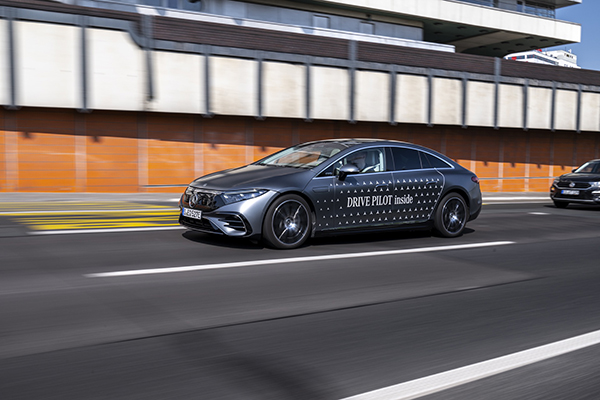 Mercedes Benz Level 3 Drive Pilot Launches Amid Questions Automotive News Mercedes Benz Level 3 Drive Pilot Launches Amid Questions Automotive News